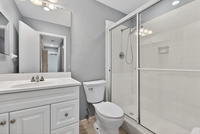 423 Pine Tree Court 23, Atlantis, FL 33462