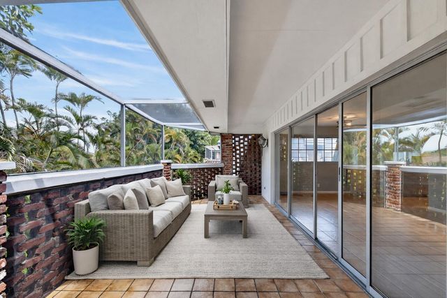 423 Pine Tree Court 23, Atlantis, FL 33462