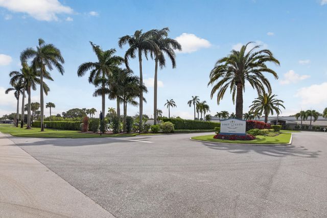 423 Pine Tree Court 23, Atlantis, FL 33462