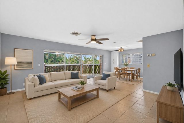 423 Pine Tree Court 23, Atlantis, FL 33462