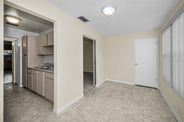 5750 80TH STREET N D101, St Petersburg, FL 33709