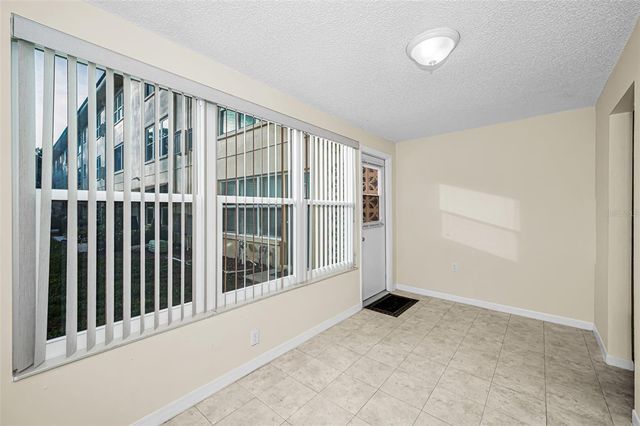 5750 80TH STREET N D101, St Petersburg, FL 33709