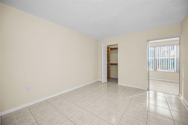 5750 80TH STREET N D101, St Petersburg, FL 33709