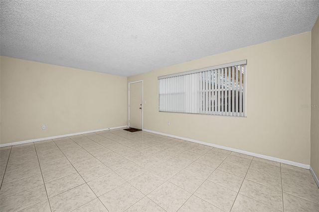 5750 80TH STREET N D101, St Petersburg, FL 33709