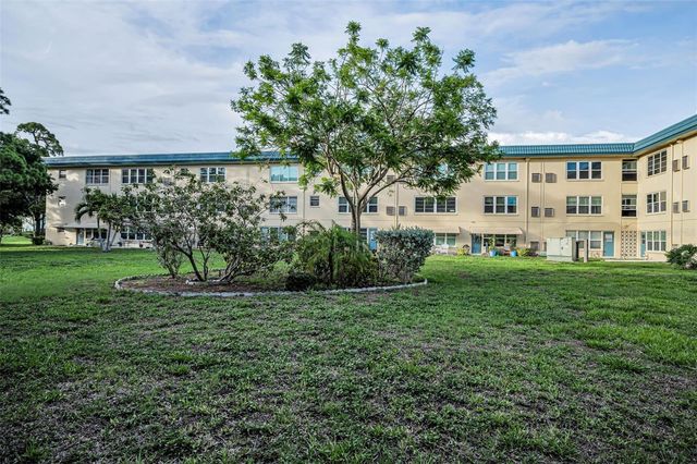 5750 80TH STREET N D101, St Petersburg, FL 33709