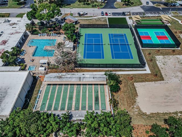 5750 80TH STREET N D101, St Petersburg, FL 33709