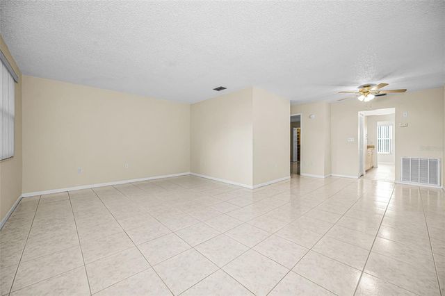 5750 80TH STREET N D101, St Petersburg, FL 33709