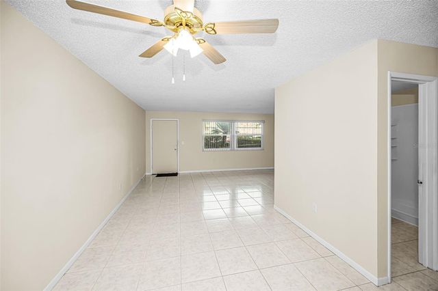 5750 80TH STREET N D101, St Petersburg, FL 33709