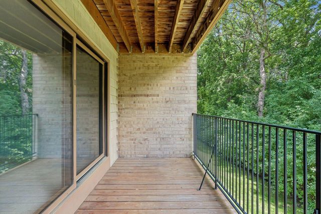 1887 Silver Bell Road 214, Eagan, MN 55122