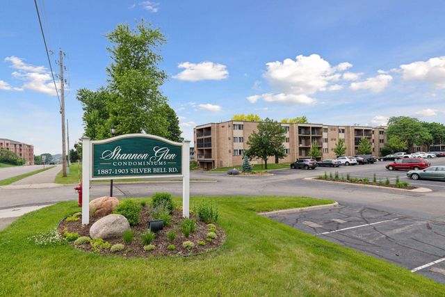 1887 Silver Bell Road 214, Eagan, MN 55122