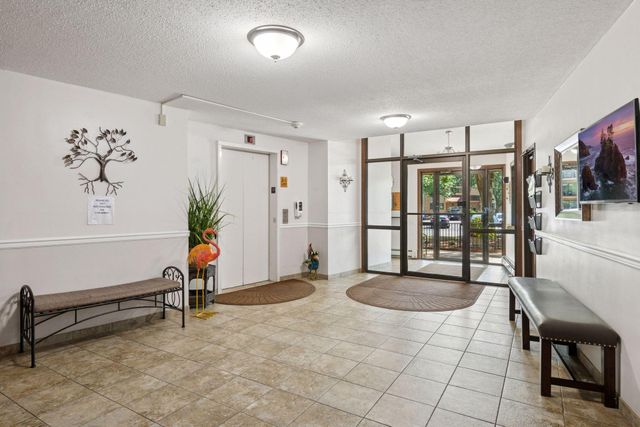 1887 Silver Bell Road 214, Eagan, MN 55122