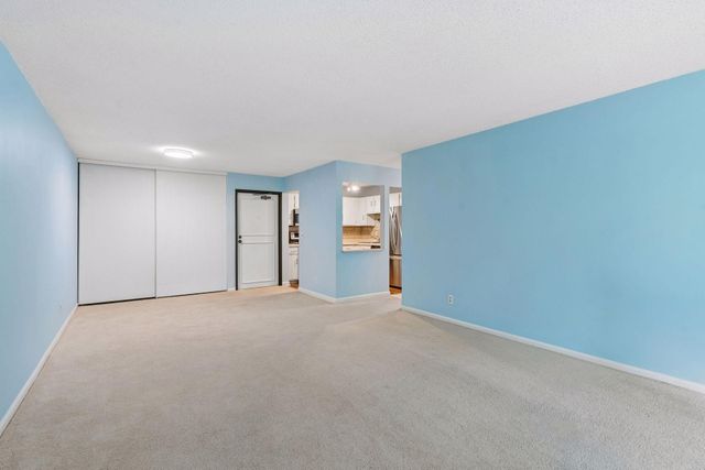 1887 Silver Bell Road 214, Eagan, MN 55122