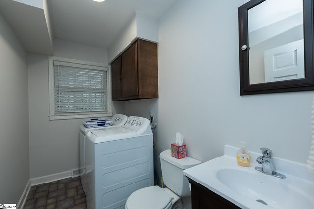 17 Runnymede Road, Greenville, SC 29615