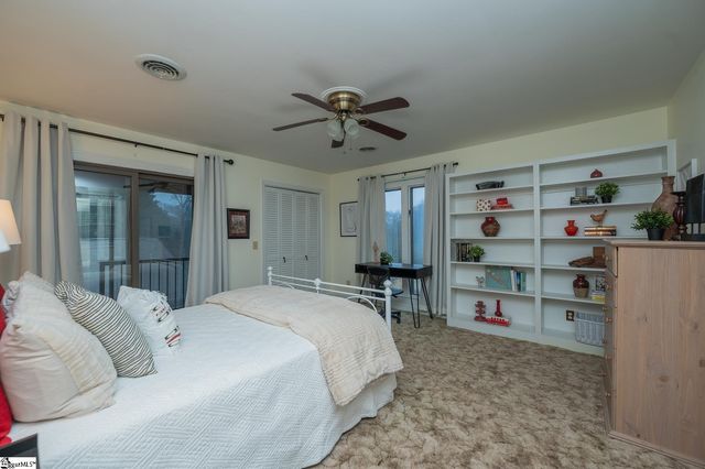 17 Runnymede Road, Greenville, SC 29615