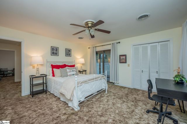 17 Runnymede Road, Greenville, SC 29615