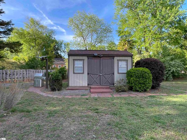 17 Runnymede Road, Greenville, SC 29615