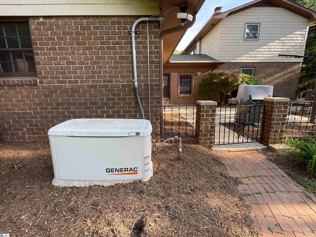 17 Runnymede Road, Greenville, SC 29615