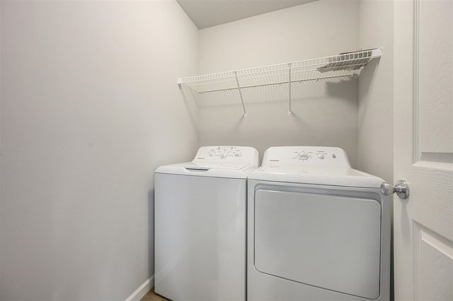 48265 Silver Oaks West, Mattawan, MI 49071