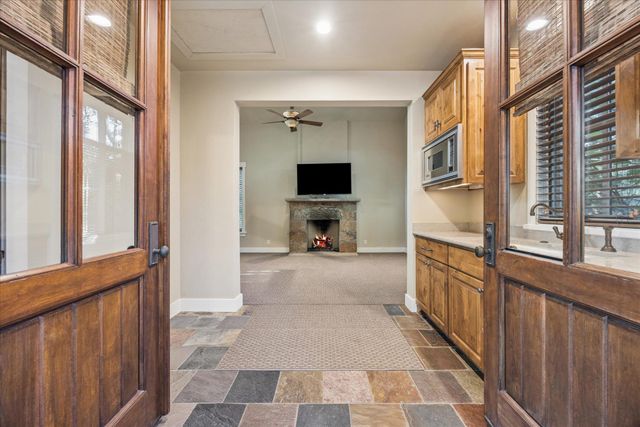 5729 Krause LN 19, Austin, TX 78738