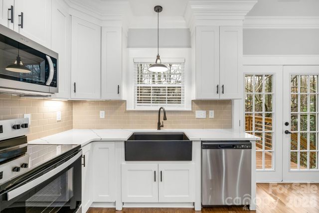 2302 Jordi Way, Charlotte, NC 28213