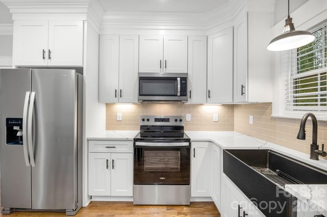 2302 Jordi Way, Charlotte, NC 28213