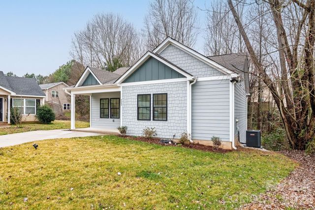 2302 Jordi Way, Charlotte, NC 28213