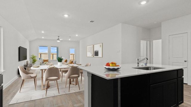 1334 Isola Bella Drive, Richmond, TX 77406