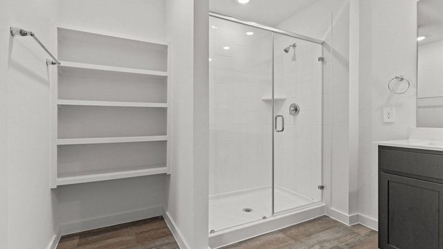 1334 Isola Bella Drive, Richmond, TX 77406