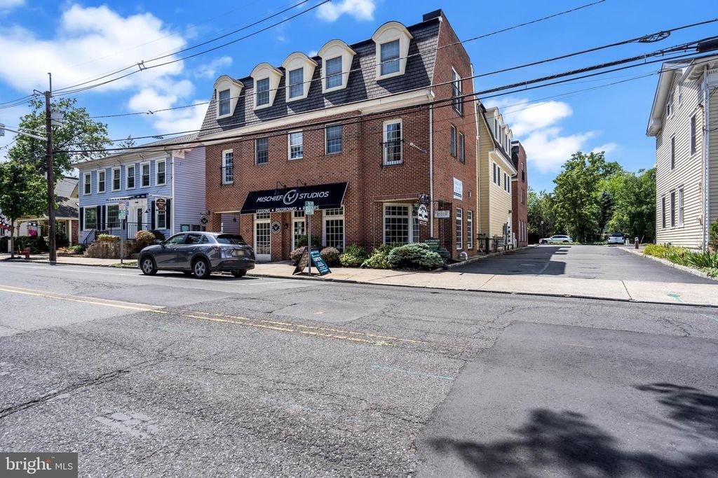 12 S MAIN ST #4, PENNINGTON, NJ 08534 — exterior