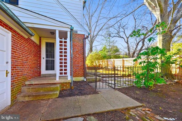 5806 KENMORE RD, Baltimore, MD 21210