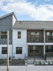 1008 E 4TH AVE, #104, Post Falls, ID 83854