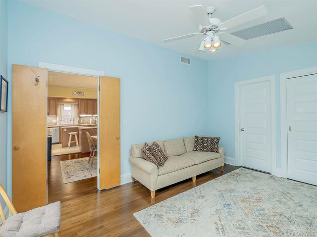 1 Raymond Street, Glen Cove, NY 11542