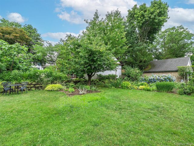 1 Raymond Street, Glen Cove, NY 11542