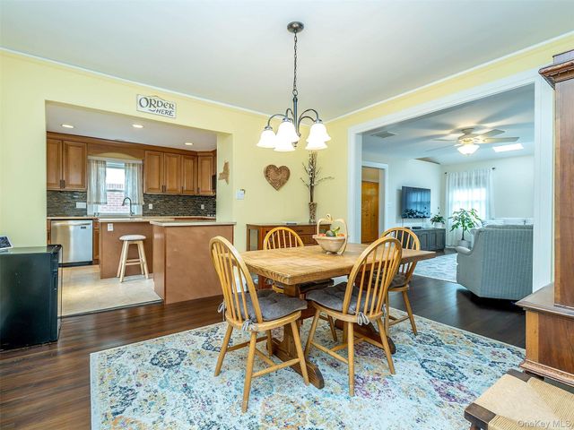 1 Raymond Street, Glen Cove, NY 11542
