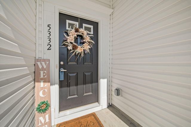 5332 Karst Circle, Ashville, OH 43103