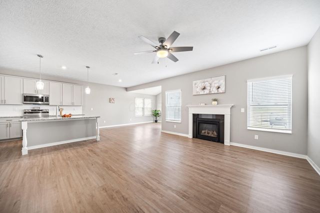 5332 Karst Circle, Ashville, OH 43103