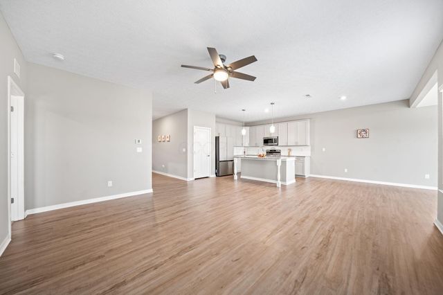 5332 Karst Circle, Ashville, OH 43103