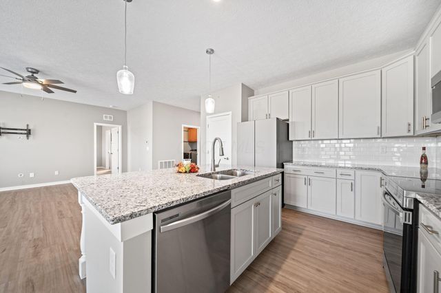 5332 Karst Circle, Ashville, OH 43103