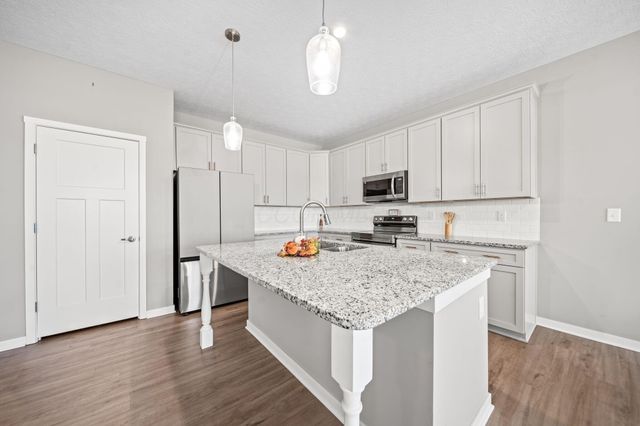 5332 Karst Circle, Ashville, OH 43103