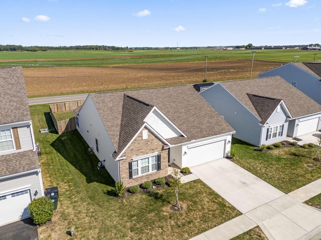 5332 Karst Circle, Ashville, OH 43103