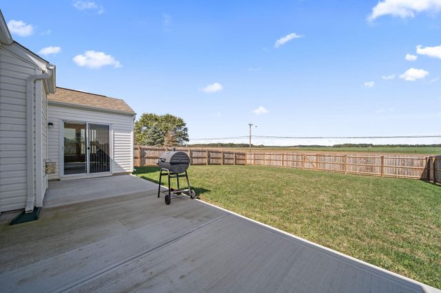 5332 Karst Circle, Ashville, OH 43103