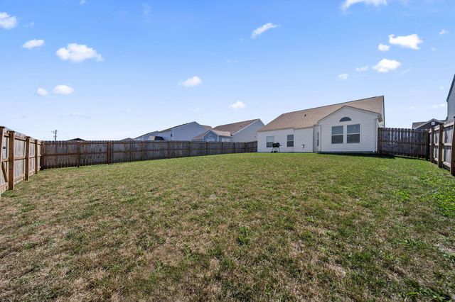 5332 Karst Circle, Ashville, OH 43103