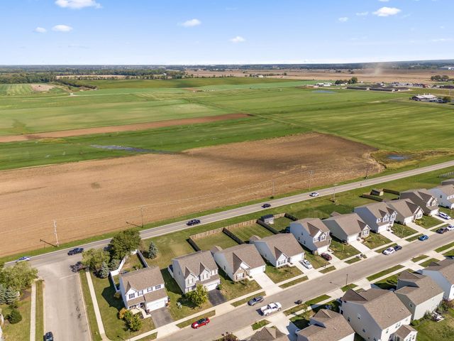 5332 Karst Circle, Ashville, OH 43103