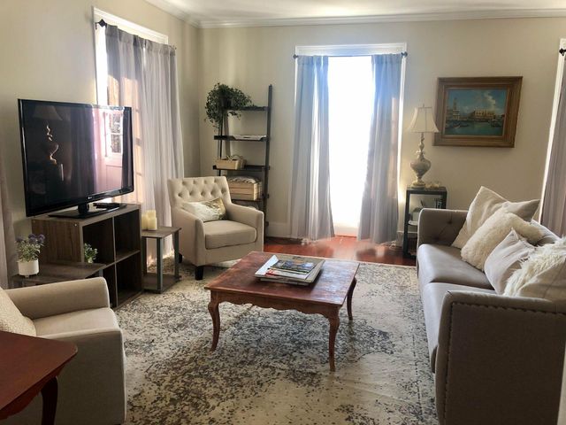 65 Vanderhorst Street Apt J, Charleston, SC 29403