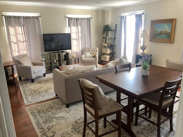 65 Vanderhorst Street Apt J, Charleston, SC 29403