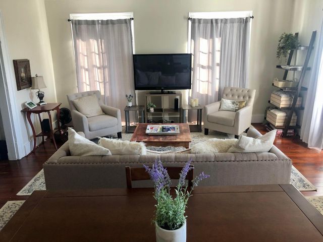 65 Vanderhorst Street Apt J, Charleston, SC 29403