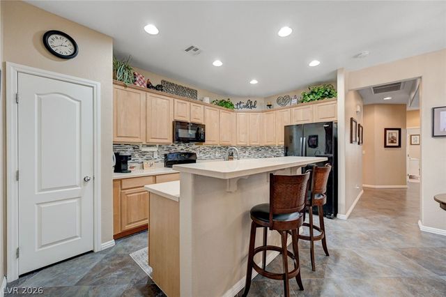 1076 Crescent Falls Street, Henderson, NV 89011