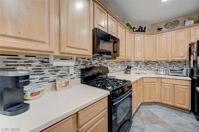 1076 Crescent Falls Street, Henderson, NV 89011