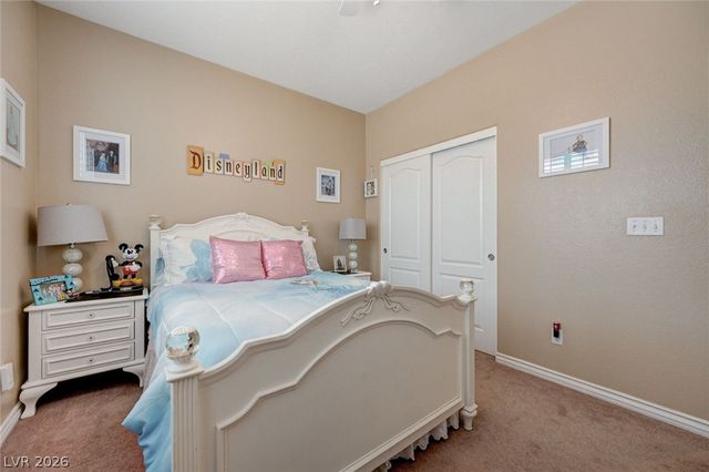 1076 Crescent Falls Street, Henderson, NV 89011