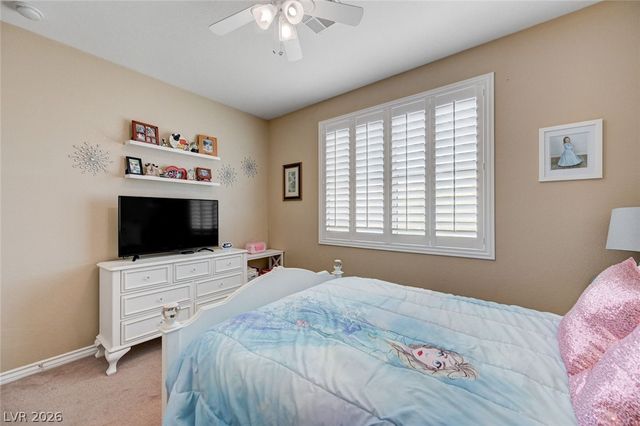 1076 Crescent Falls Street, Henderson, NV 89011